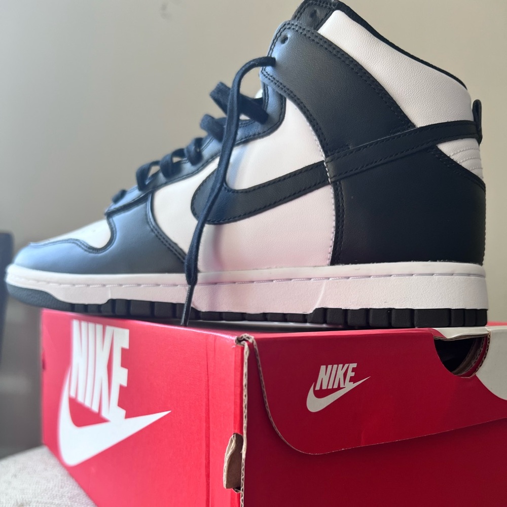 Black & White Dunks